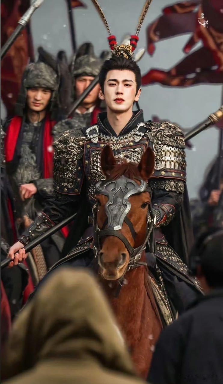 张凌赫新饼腾讯古装剧《归鸾》，预计1月8日开机主演：张凌赫、林允、古子成、张雅钦