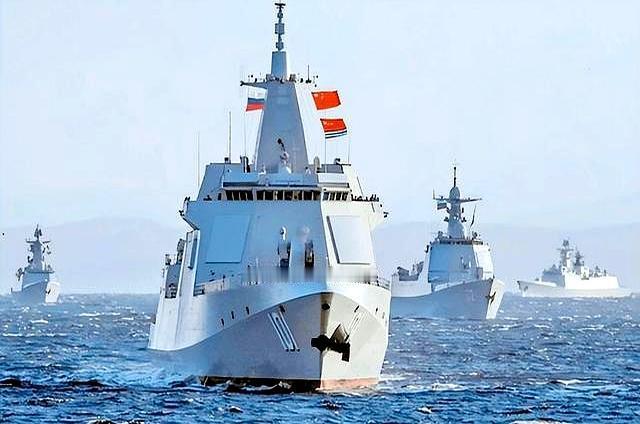 日本发出挑衅的意图背后考量是这样的，在黄海方向，实施佯攻，牵制中国的北海舰队和北