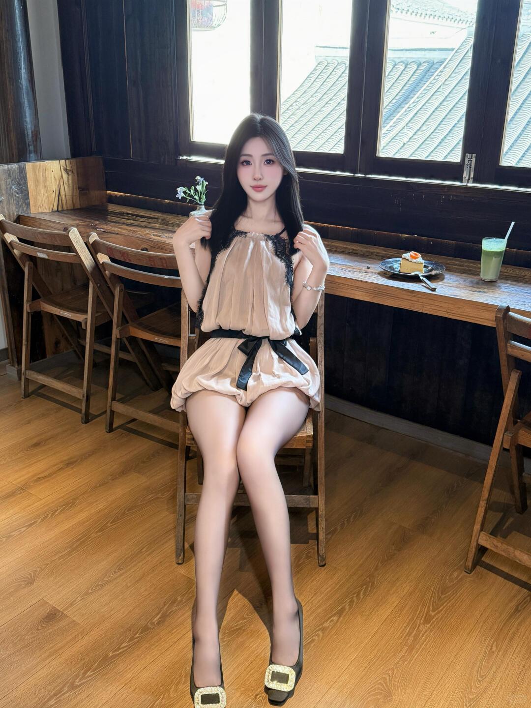 优雅下午茶时光，甜美少女心满满💕穿搭怎么样的穿搭才够时尚分享一张你最近相册