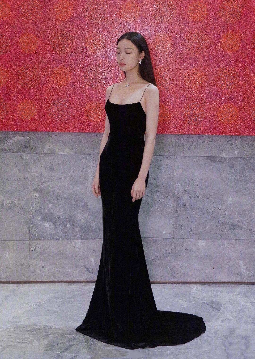 倪妮身材好丝滑