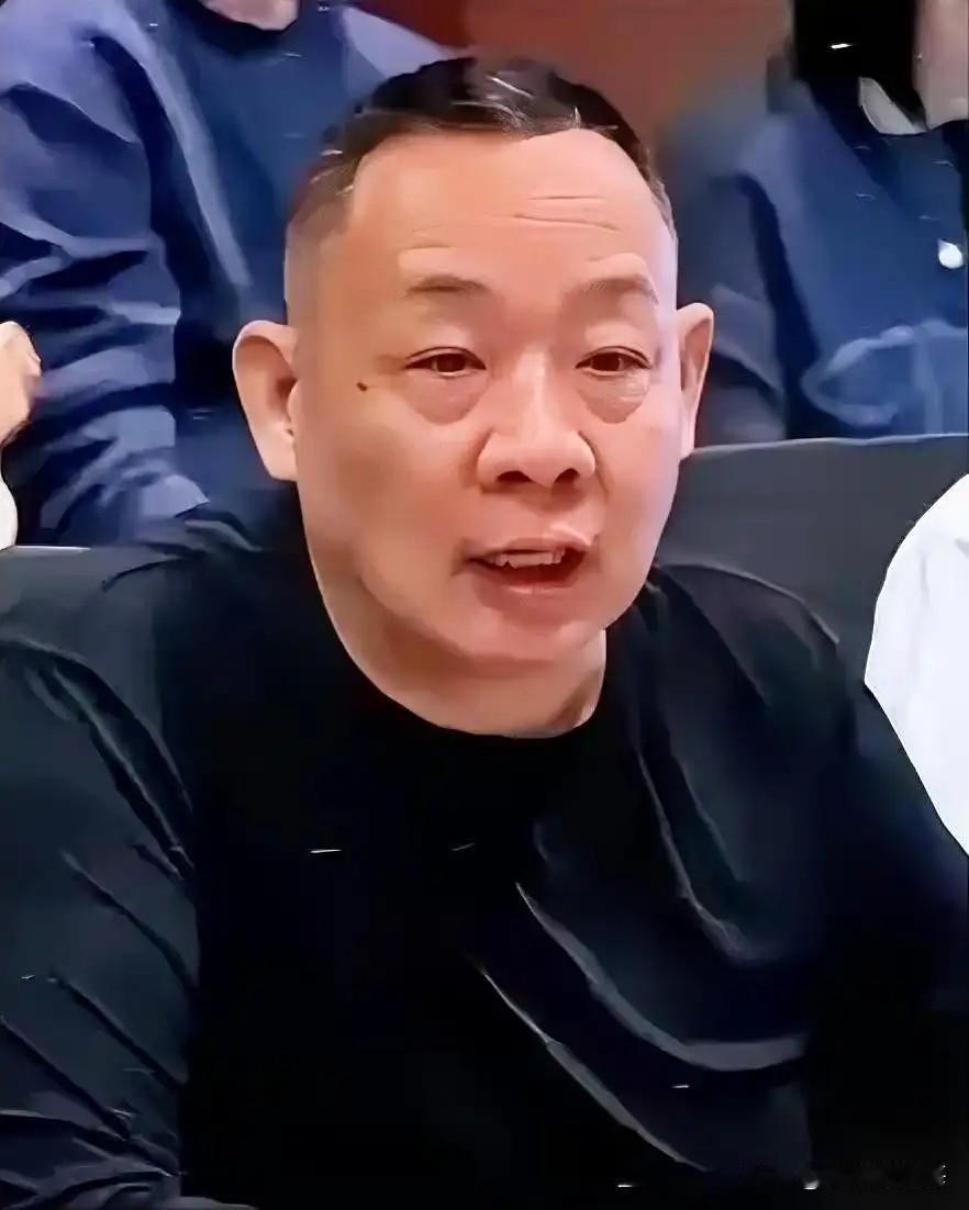 涨租两千万那天，于东来连眉头都没皱一下。房东攥着合同，等着看他哭穷求情，结果等来