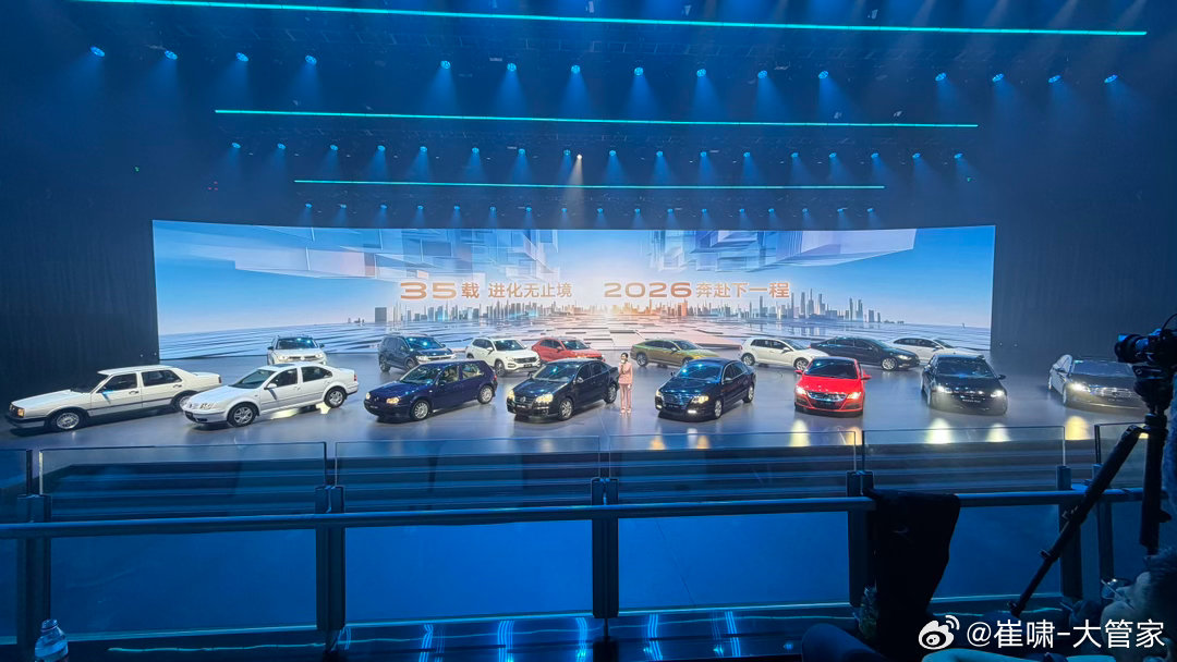 泪奔了，真的泪奔了，爷青回了！回来了，都回来了！看着眼前熟悉的这一辆辆一汽大众，