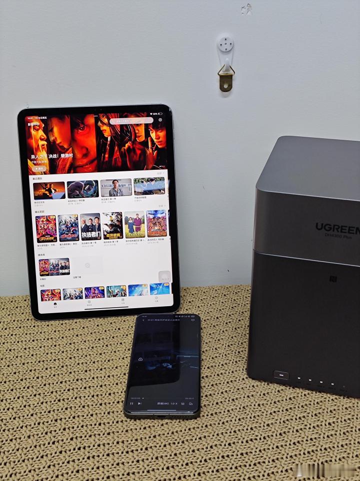 强烈建议微信接入NAS存储，各种聊天记录、视频照片、文件叠加在一起，用个一两