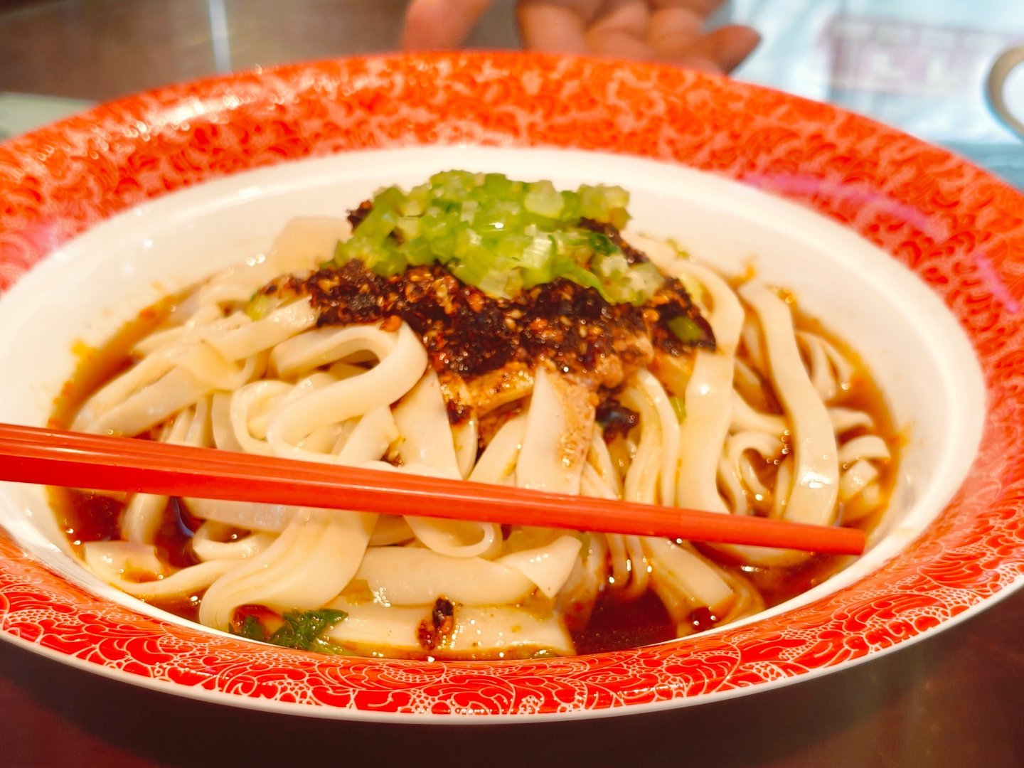 参加活动，吃到了安康的蒸面，辣，像是把宝鸡的米皮，换成面皮。。。。。