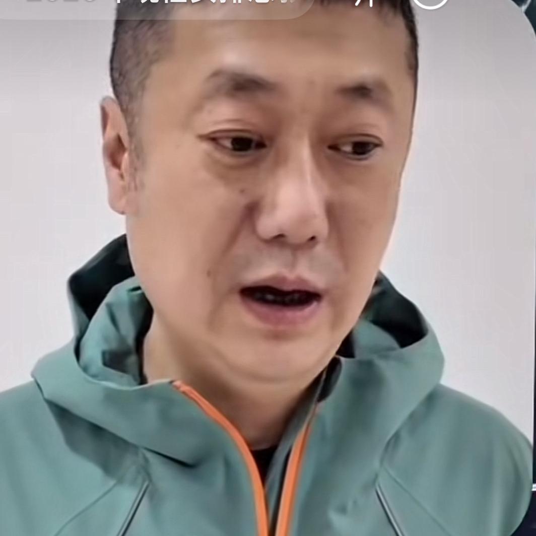 中国女排3：1逆转波兰队，看看两队教练怎么讲：中国女排教练表示、这场比赛打得