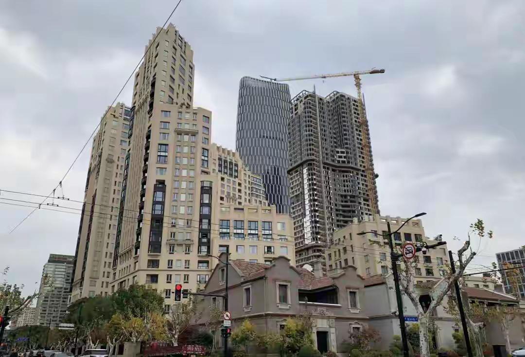 话说在上海的有钱人就是多，1.2亿的豪宅说买就买了，不像一些普通用户买个东西费劲