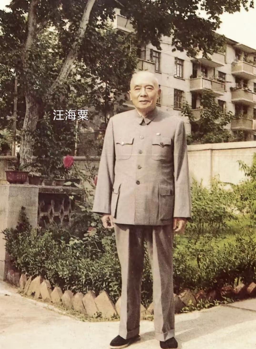 南博画卷案越扒越惊人，又牵出一位关键“老同志”，这水深得有点看不懂了！