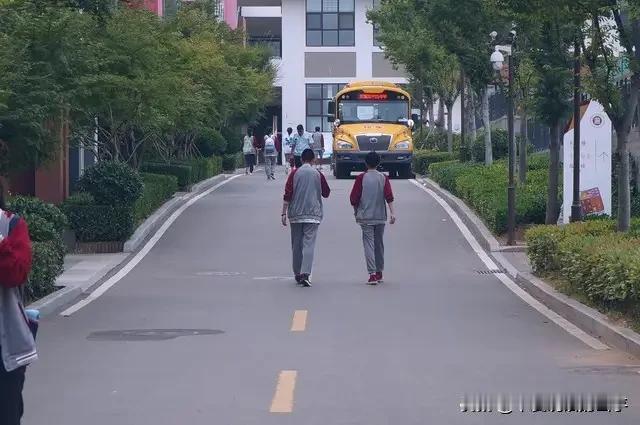 不同层次理科生  3+1+2如何选科？1、年级成绩最好的学霸，能够有实力进入