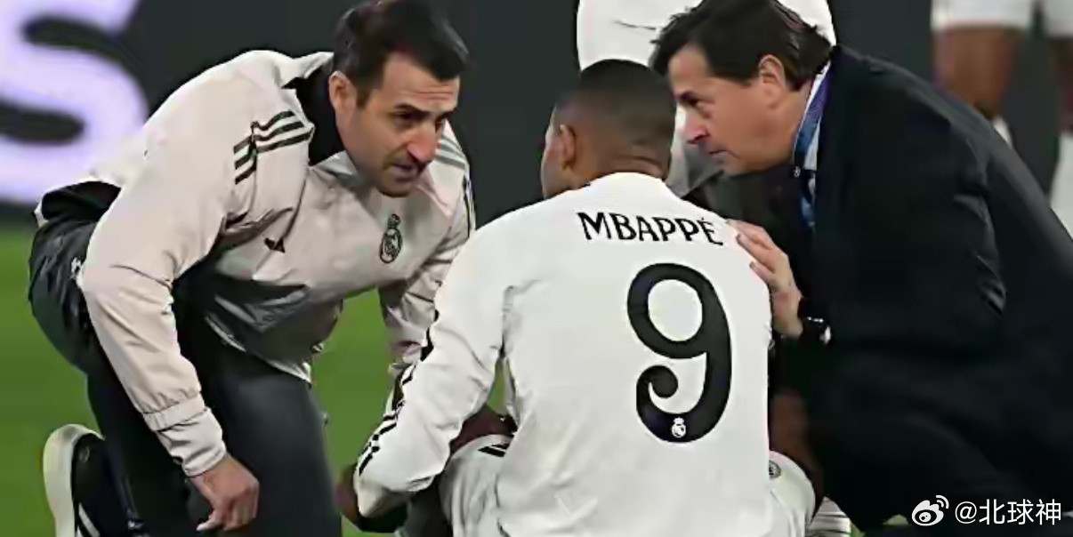 皇家马德里应当考虑对姆巴佩采取封杀措施！既然他在俱乐部面临最艰难的时刻选择袖手旁
