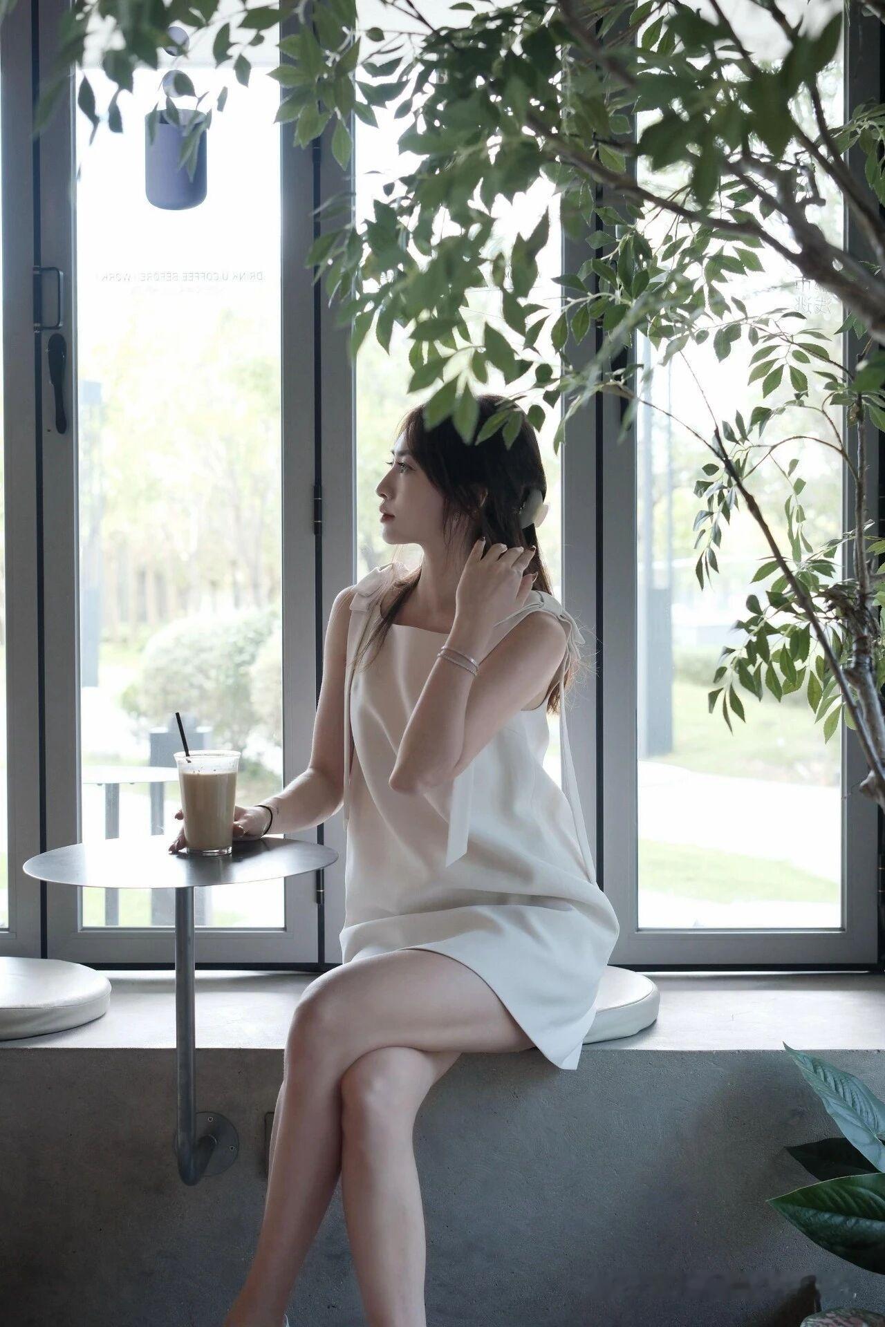 花下的少女照，怎么拍才好看呢美女人像群