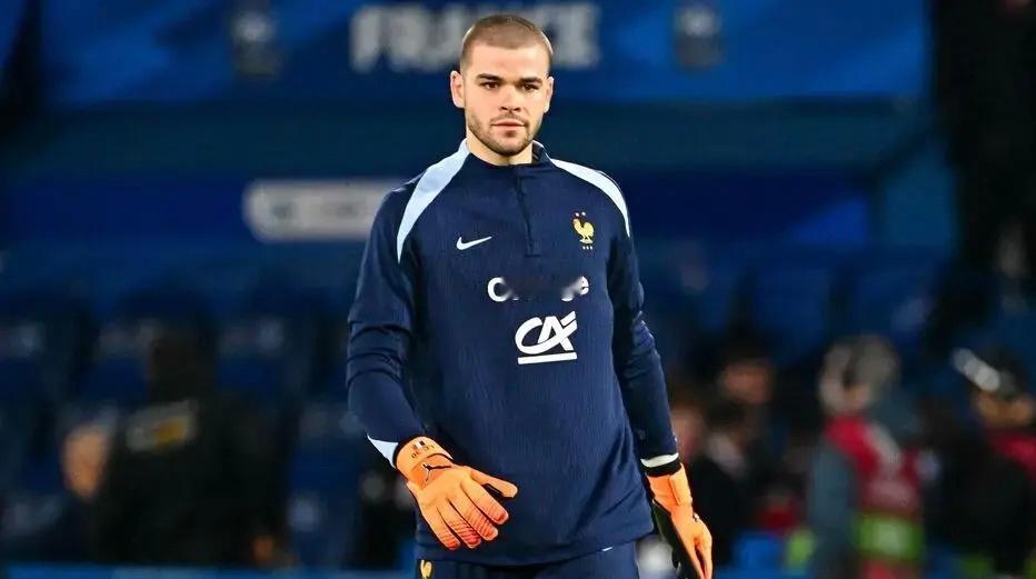 舍瓦利耶有望利用北京时间11月17日法国对阵阿塞拜疆的轮换机会，首次代表法国国家