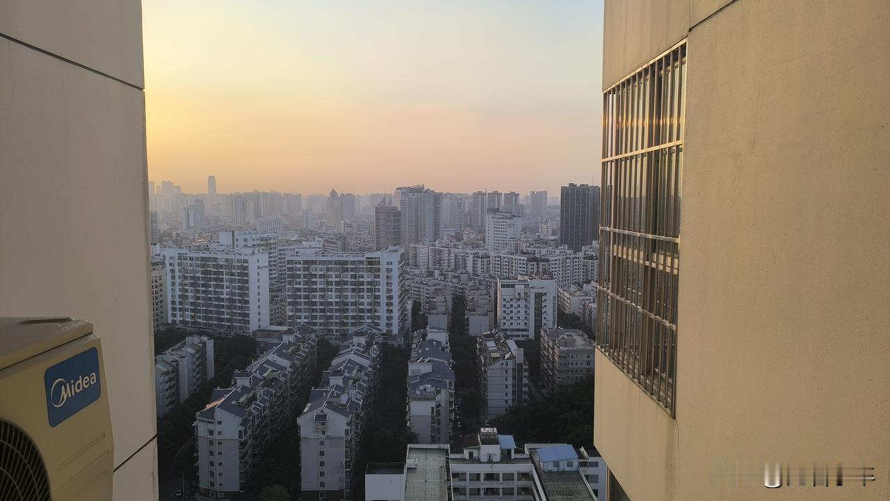 突然发现一个人去旅行，好处真多，为什么这么多人还不敢一个人去呢？当初的时候我也