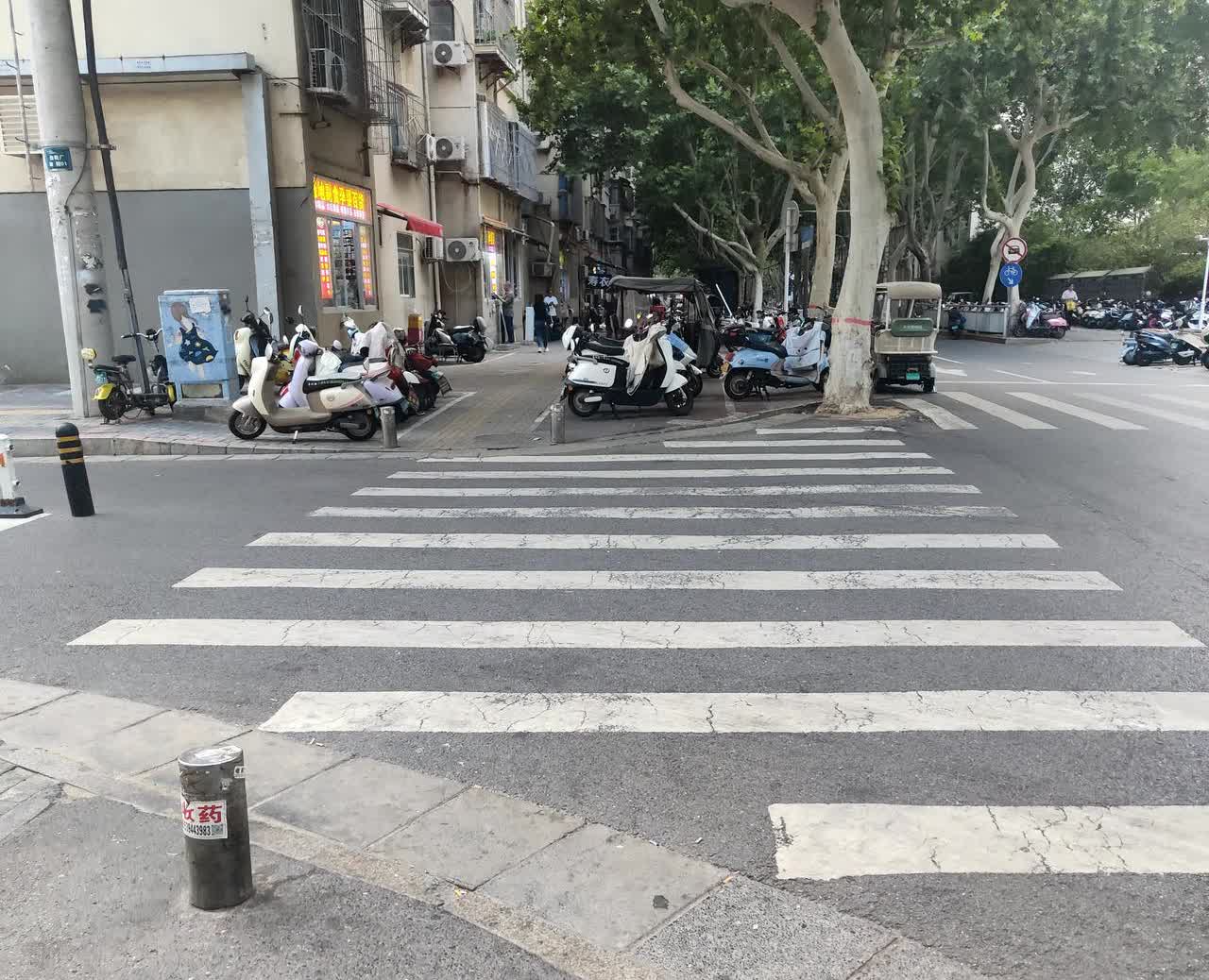 出去吃个早点，我差一点被骗走330元，你想知道怎么回事吗？大约6点半左右，我