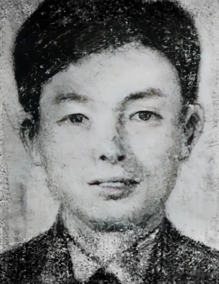 1930年，一名地下党被捕后誓死不降，气急败坏的敌人将他押到刑场，冲他连开5枪，