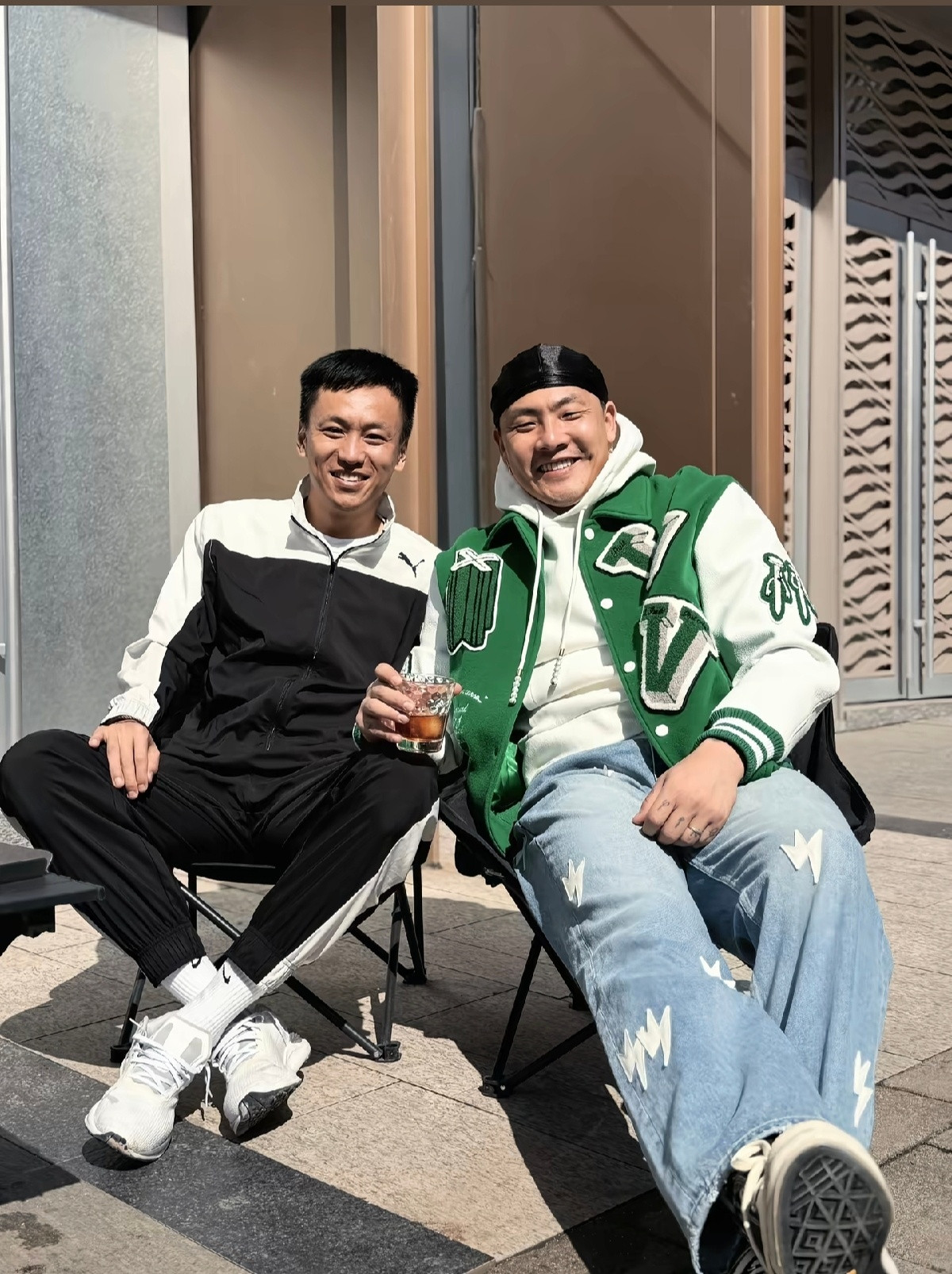 王大雷晒出的照片，今天他去和张弛见面了。那些年，我们一起追过的1314。祝福张弛