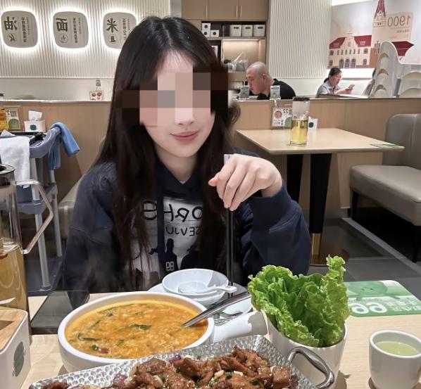 “孰是孰非？”29岁小伙出门相亲，吃完饭悄悄到前台结完账单，女方知情后执意要AA