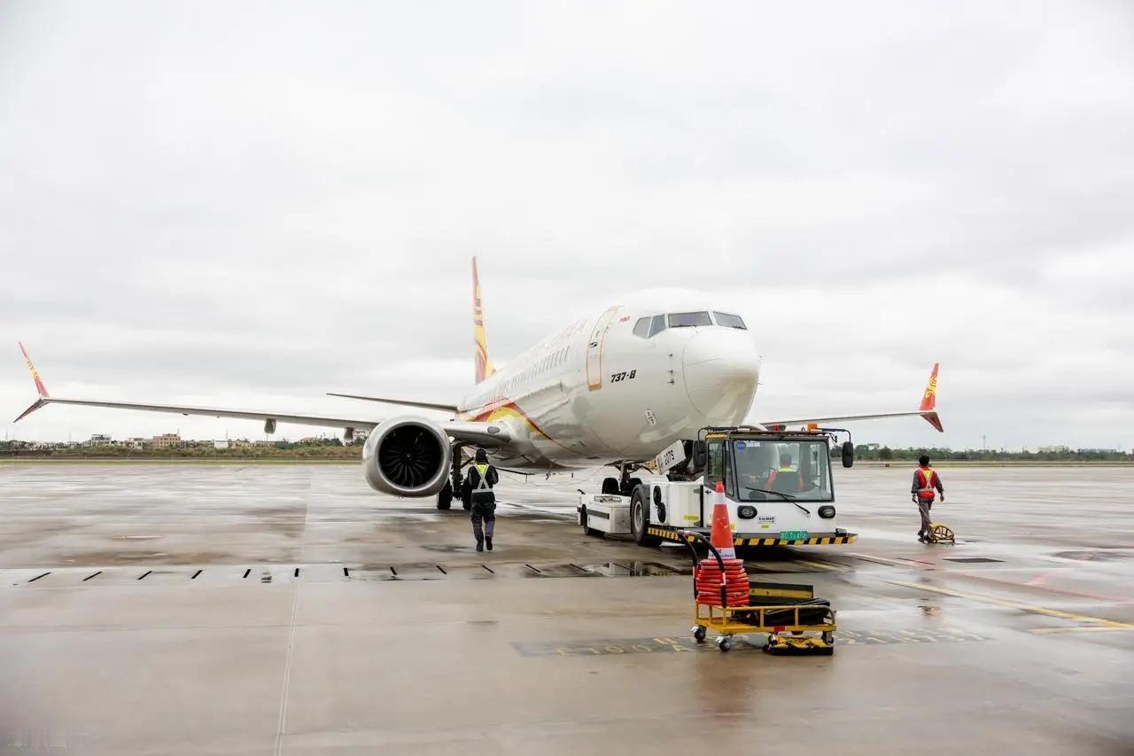 根据《日经亚洲》11月29日的报道，近期中国方面宣布将取消大量赴日航班，具体情况