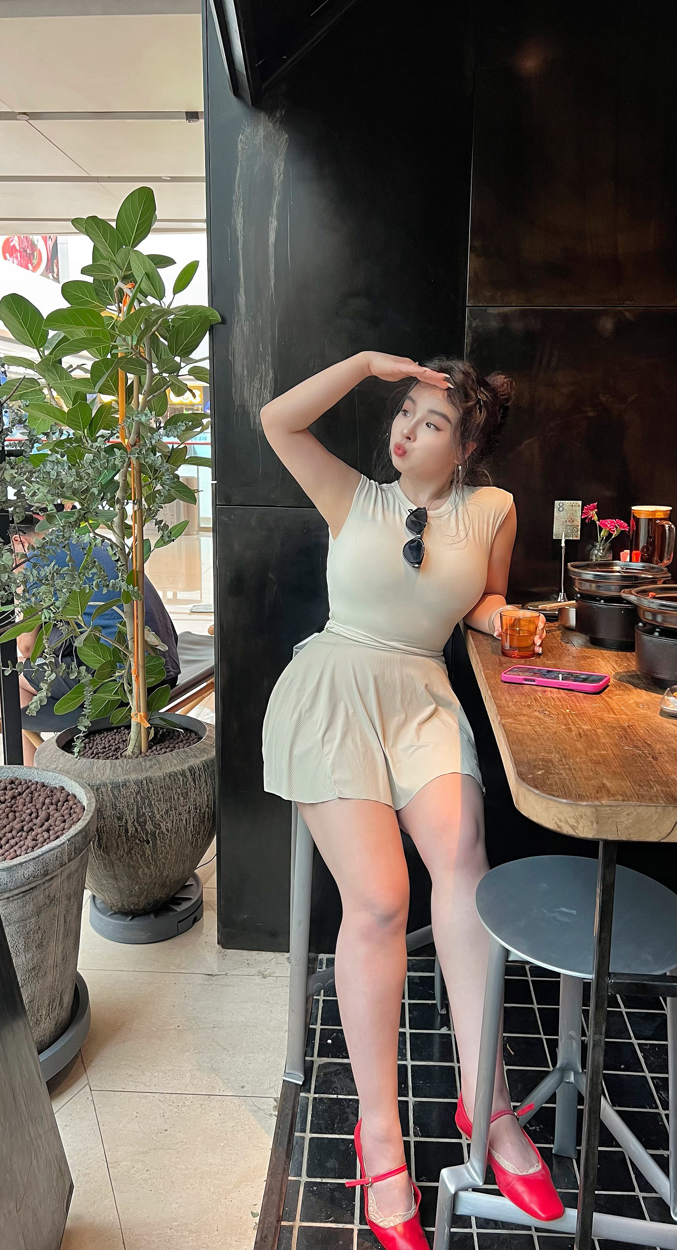 不喜欢这双腿但真的好喜欢我的小红鞋🤩​​​