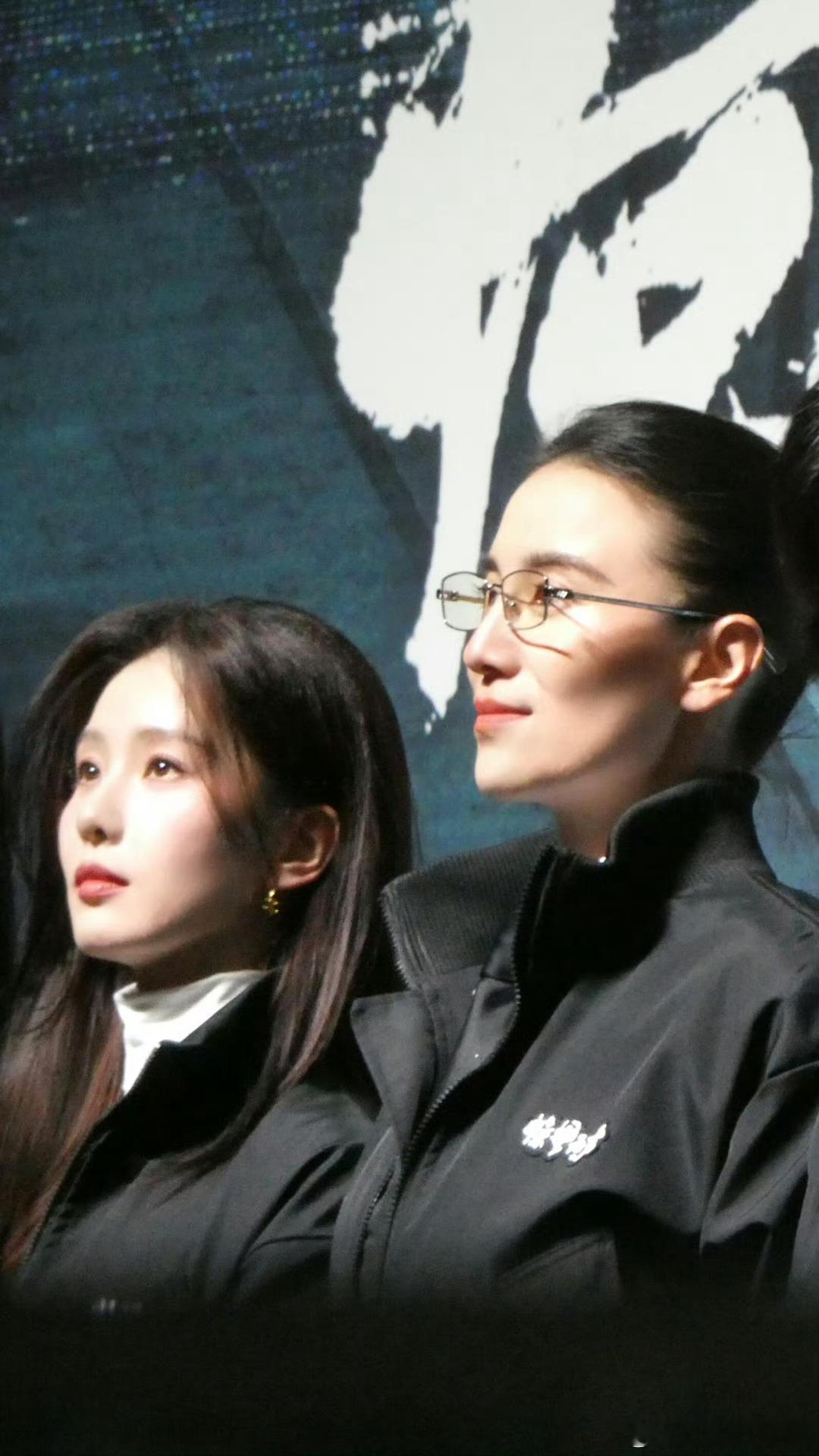 宋佳刘诗诗别试探了有市场有没有导演递个本子！！绝对有市场！这个是很想看药味太足了