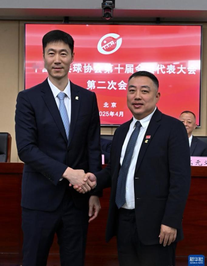 伦敦世乒赛还没打，“王励勤下课、刘国梁回归”的风声就压不住了。这风声，说明很