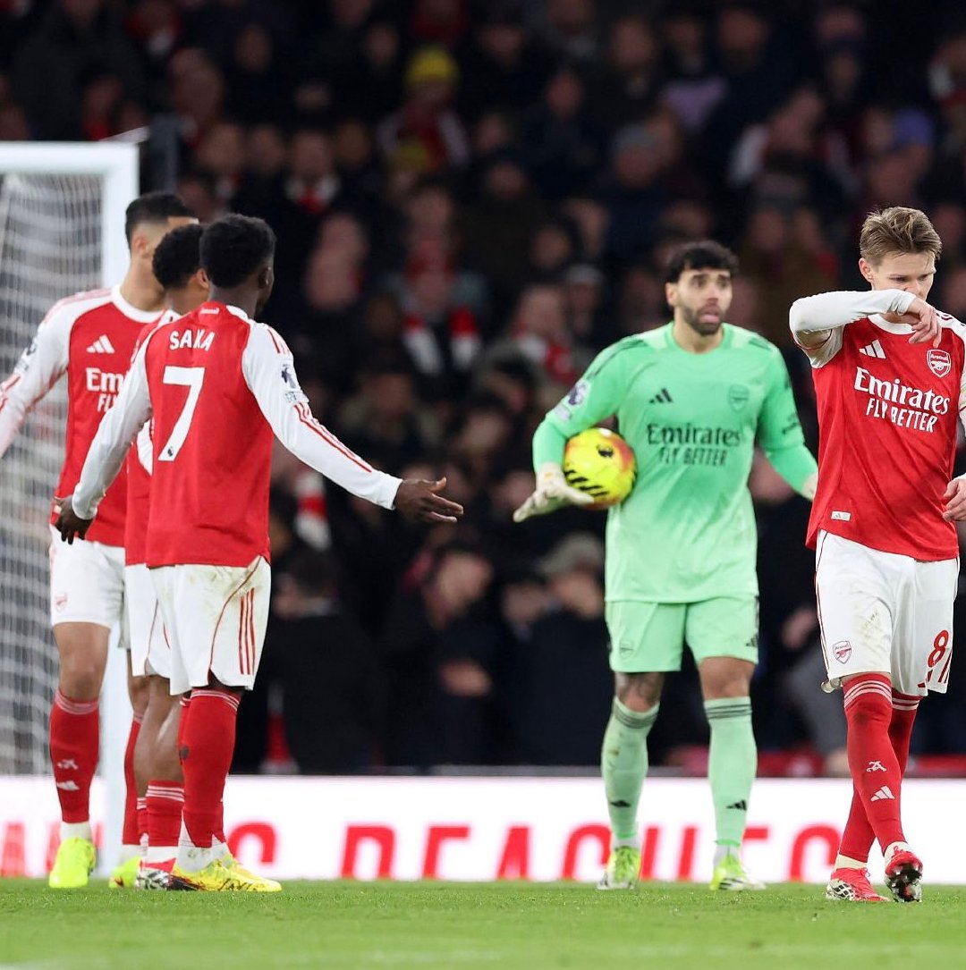 里奥·费迪南德认为，阿森纳问鼎英超的最大威胁恰恰来自自身✅：“阿森纳争冠路上最