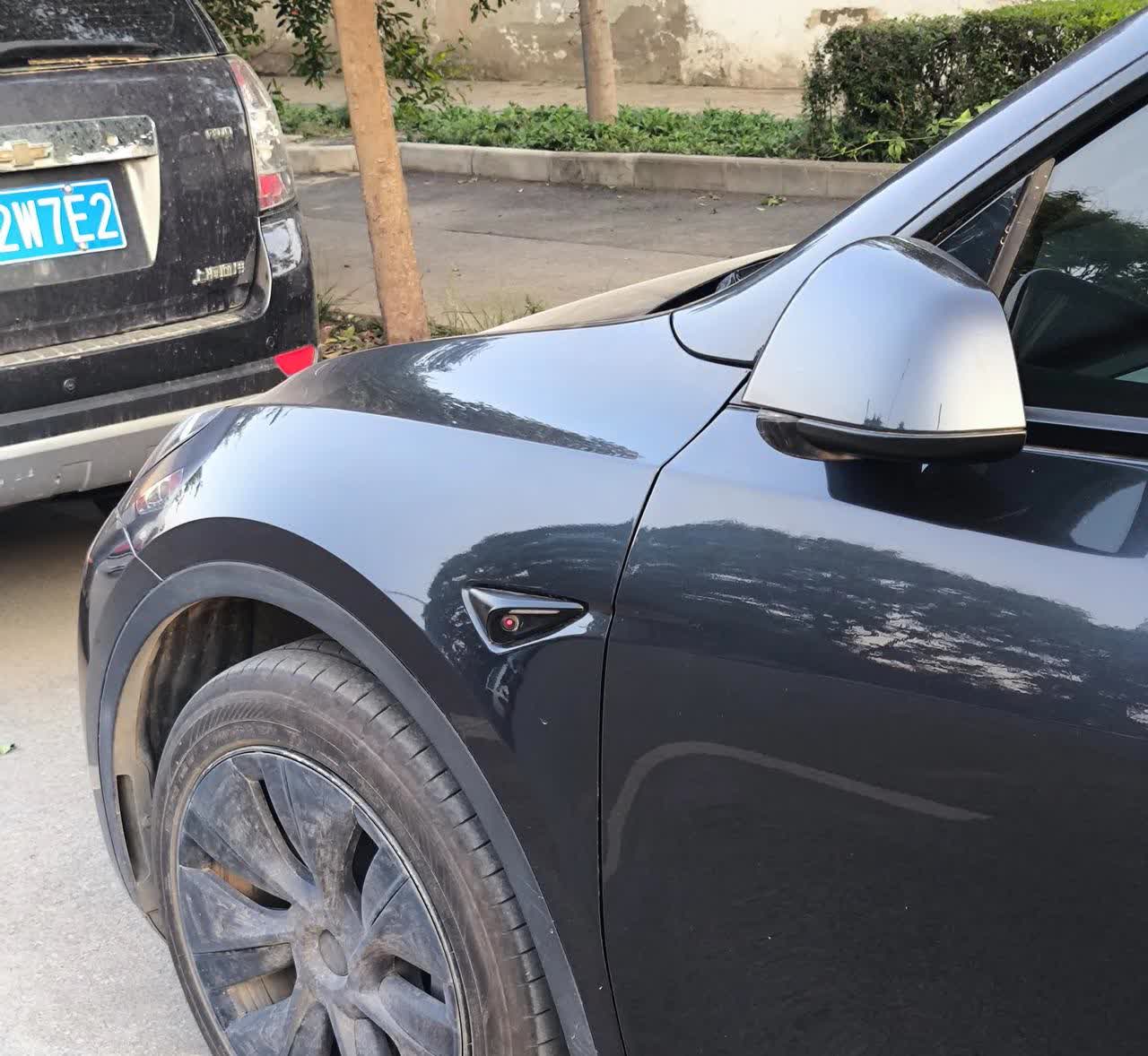 这个是不是哨兵模式开启的标识？以前听说电车的哨兵模式很厉害，可以帮助车主