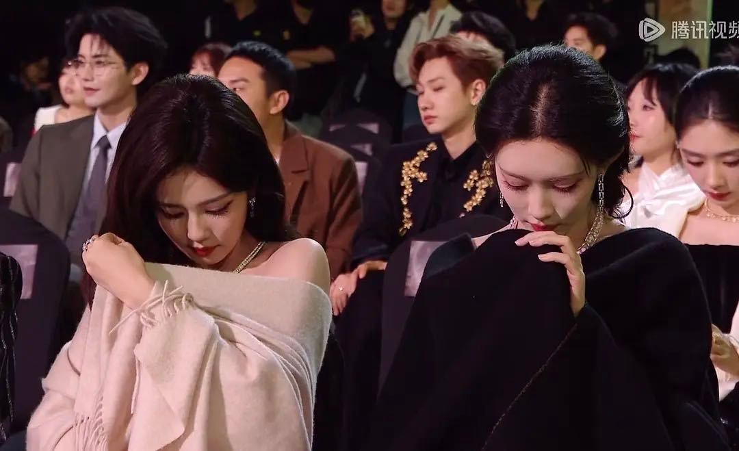 白鹿这段真的笑死我了！没有抬头的义务，腾讯星光大赏应该反思一下自己，为什么要么玩