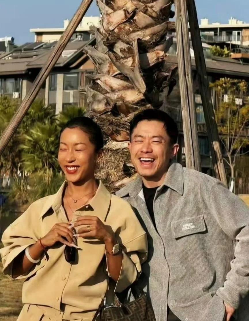 北京恋情｜2014年 娱乐圈里的感情，有时不只是两个人谈恋爱那么简单。吉克隽