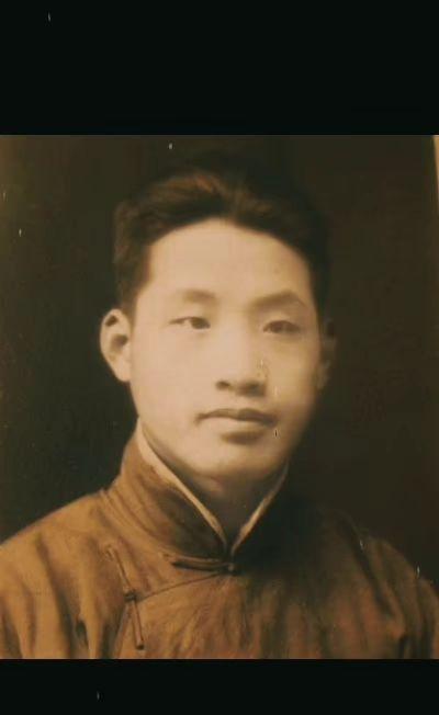 我的先辈我的神！万<em>墨白</em>，上海青帮头领，抗日义士。1937年8月上海淞沪会战爆发