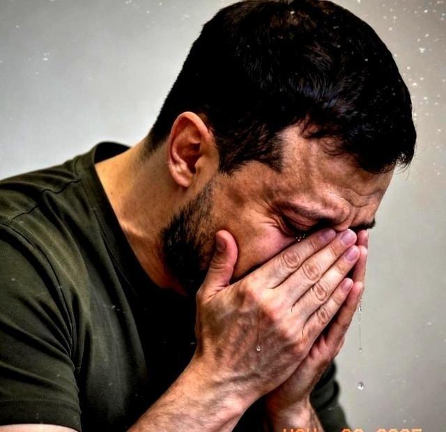 有人说，最近这时局，特别像俄罗斯突然说，那几个州我不要了。只要乌克兰人从顿巴斯撤