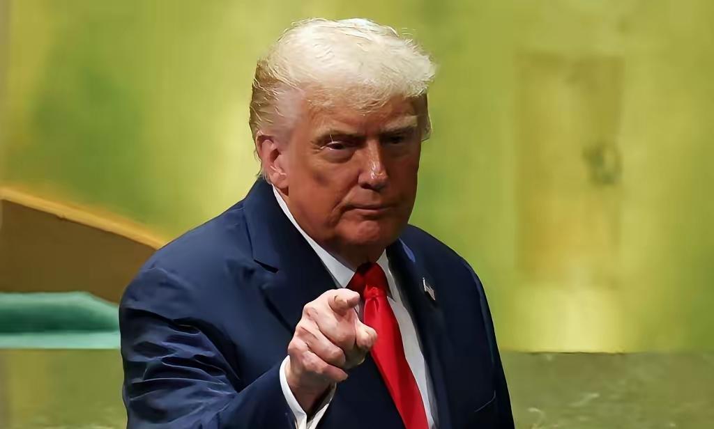 把中国抛售美债与美国关门联系在一起，这说法不太准确。美国政府关门是因为钱花完了，