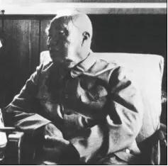 1973年12月21日，毛泽东召开中央军委会议，朱德应邀参加。朱德刚一走进会议室