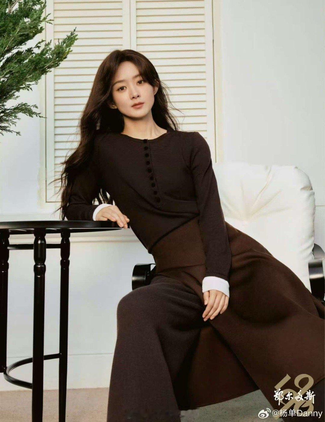赵丽颖初秋高质感妆容11杨单给赵丽颖化的初秋高质感妆容赵丽颖初秋高质感妆容，