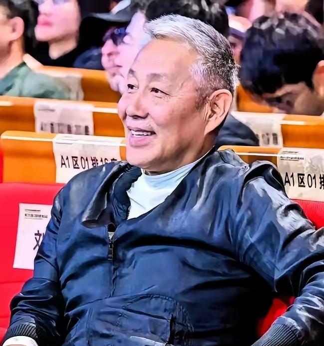 陈道明忘词，全场没人敢出声，我发现了一个职场“真本事”……陈道明拍戏，忘