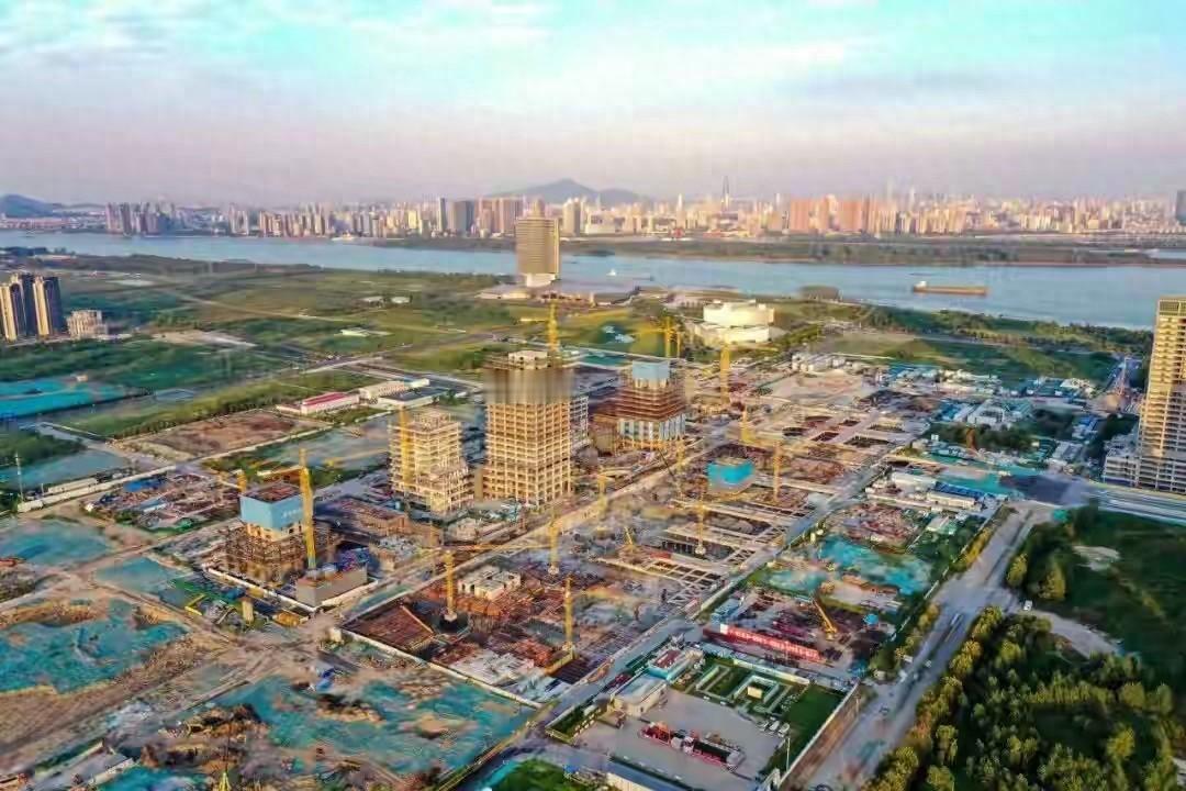 南京为什么要在地底造一座城？这座城用了131亿，向下挖了七层，建筑面积抵得上两百