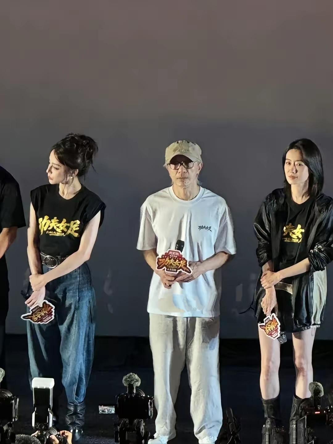 星爷为什么每次都要带帽子啊！