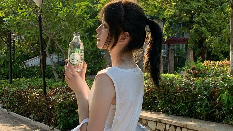 男人真心喜欢一个女人，就会主动付出这些东西：1、稀缺的时间，男人心里有你，再忙