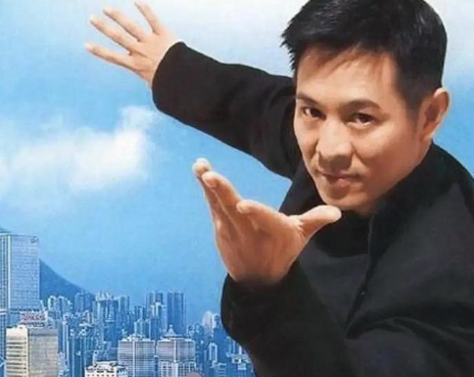 中国电影坛以下10人将永远无法被超越1、李连杰：100%无法被超越，因为他