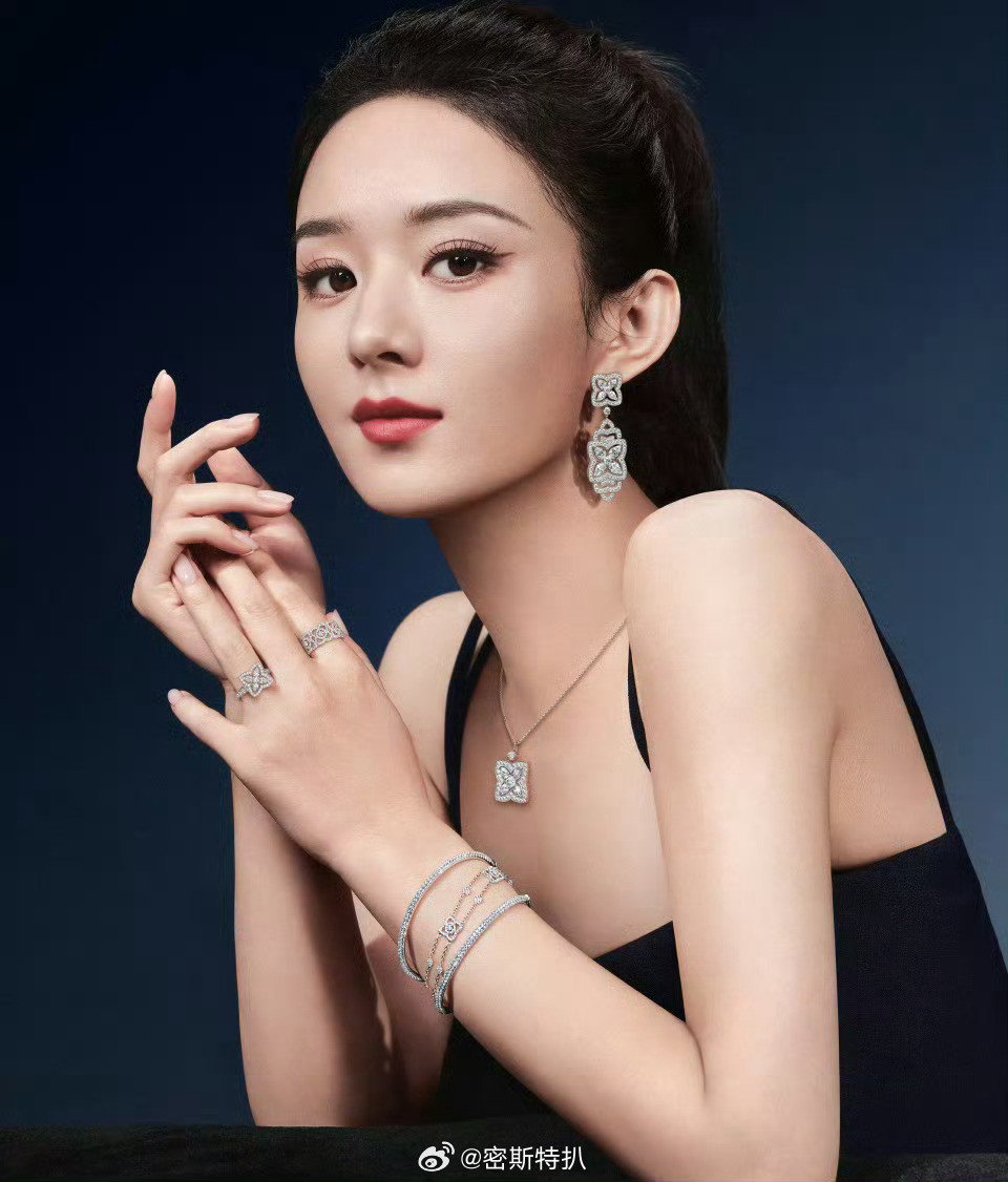汤唯赵丽颖同款代言大片对比，谁的状态更好？​​​