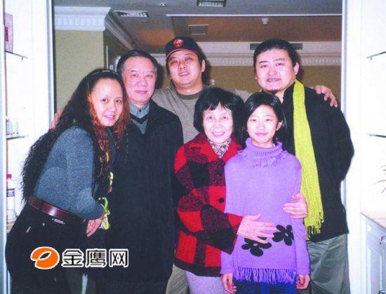 王铎：刘欢的孝心刘欢说，他的父母因为去世了，所以他特别珍惜对于岳父岳母的孝敬之