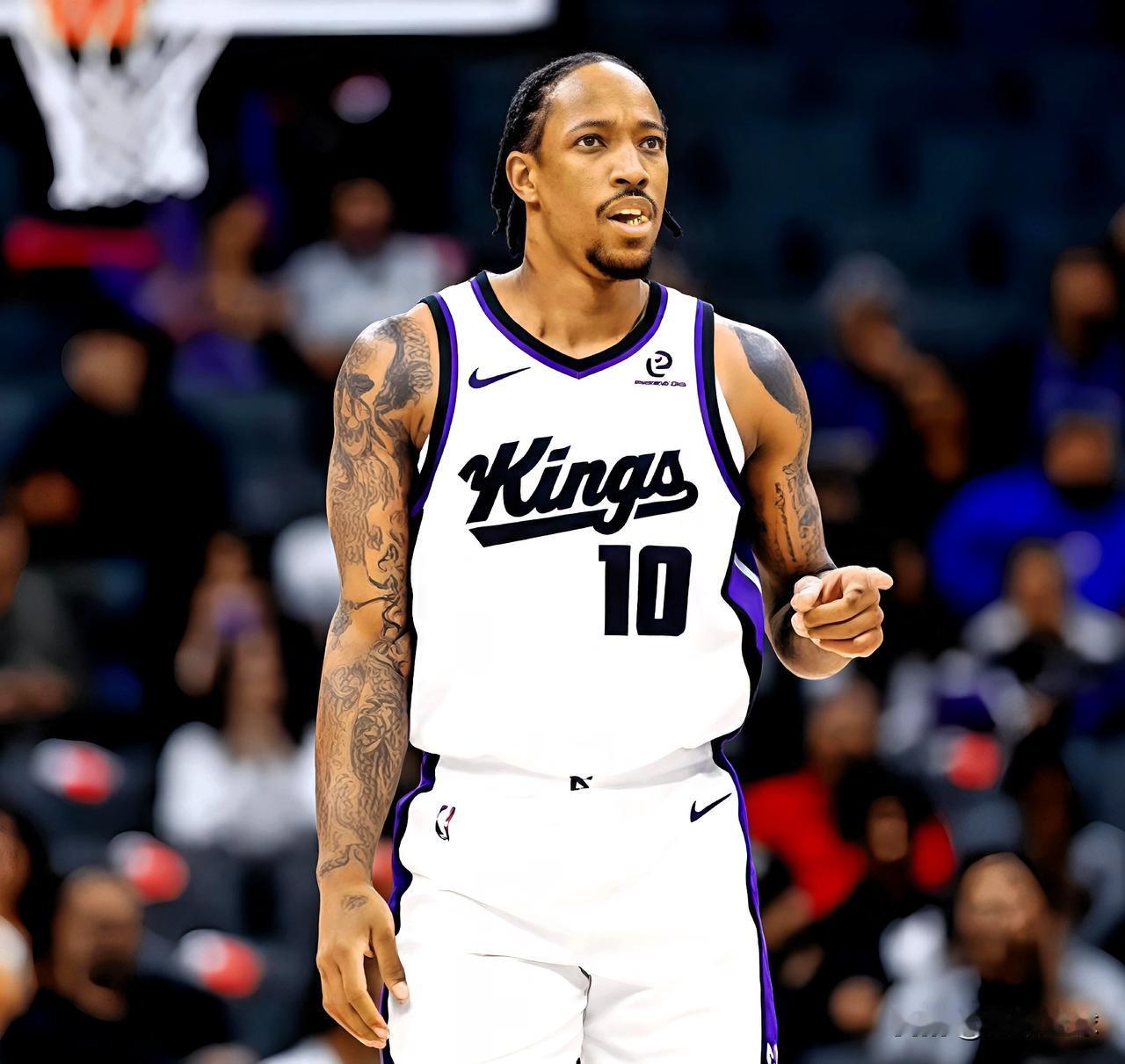 国王老将德罗赞终于说出了心里话，直言球队的处境糟糕透了！今日，德罗赞接受记者