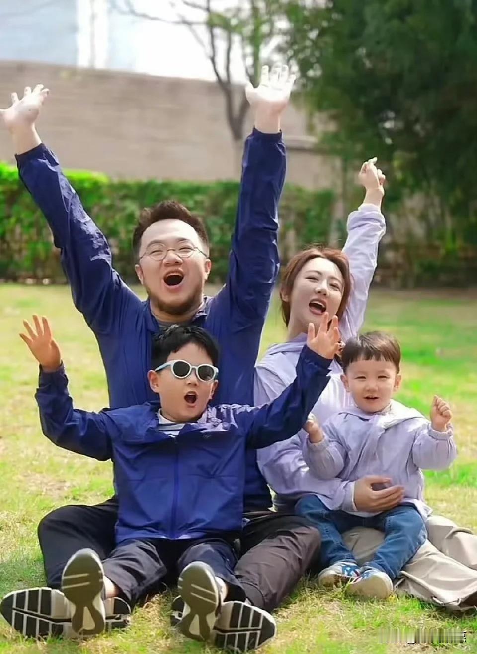 血缘债要不要还？巴图的做法是：不还，但清算。英达在直播间蹲守半年，巴图一