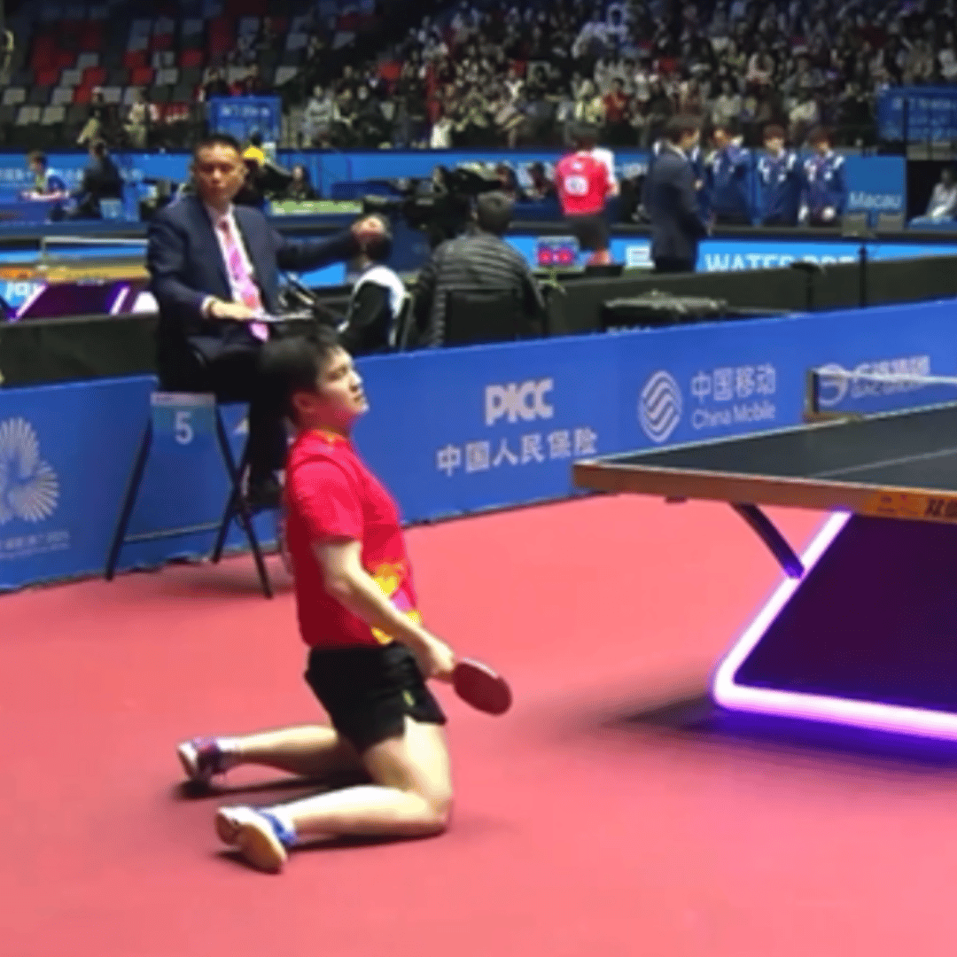 “不像真人像AI”，毕竟能把身体控制到如此精准的程度，把核心力量与技术完美融合，