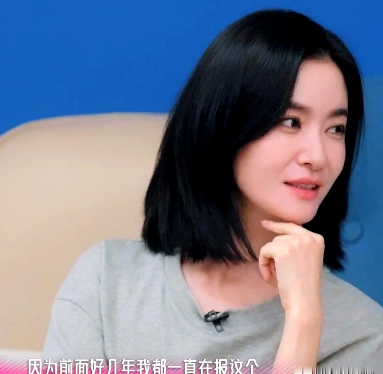 人在拼命想要抓住点什么的时候，老天爷最喜欢跟你开玩笑。李晟连续几年认认真真报名“浪姐”全被刷下来，去
