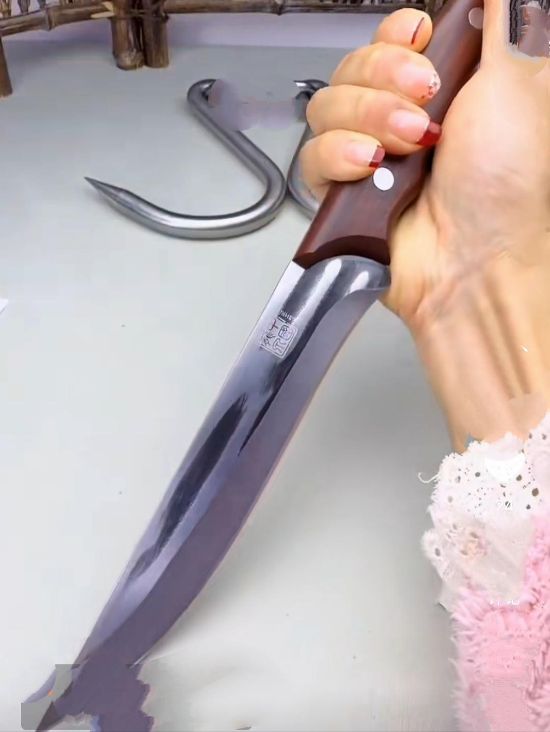 "太荒唐了！"贵州黄平，一名女子与有妇之夫保持不正当关系长达两年，因逼婚不成竟网