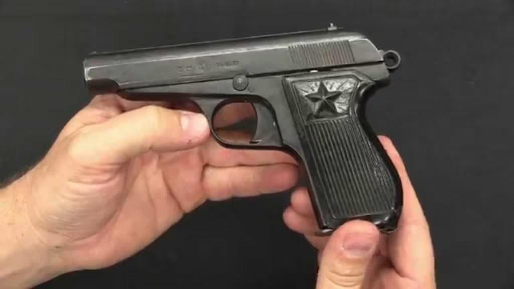出现70手枪发射了7.65x35mm.32ACP手枪弹，这种70型实际上结合