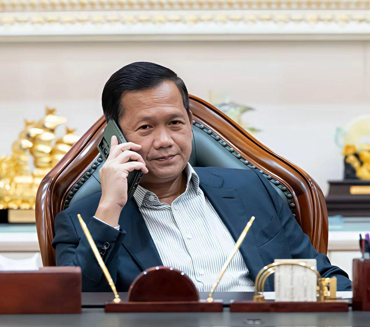 柬埔寨首相洪玛奈到目前为止可能还一直认为美国会支持柬埔寨，站队柬埔寨。洪玛奈称，