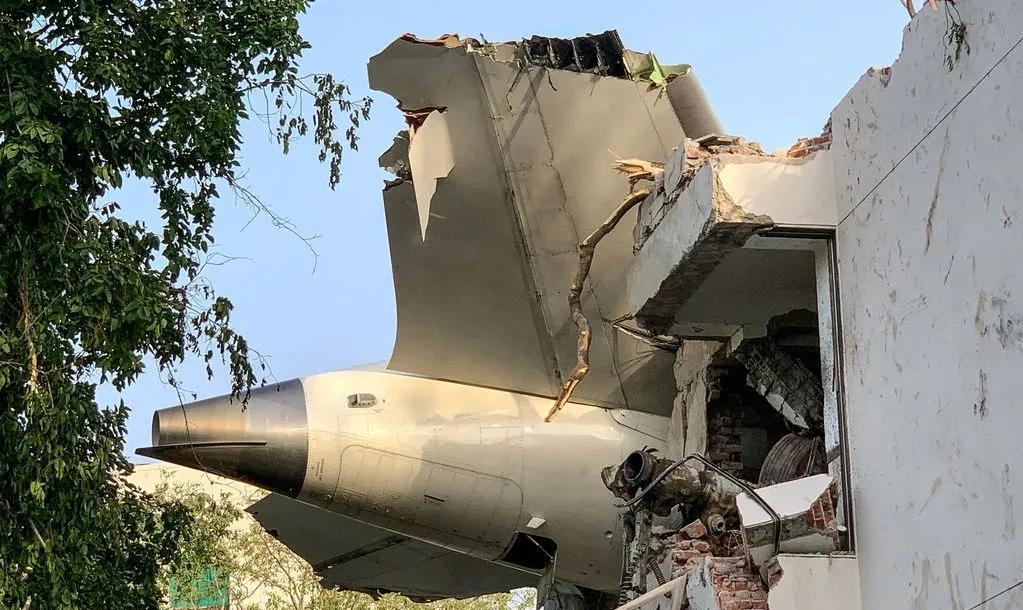 印度航空打破沉默：回应有关飞行员可能所犯致命性错误的报道。在坠机调查人员分享了