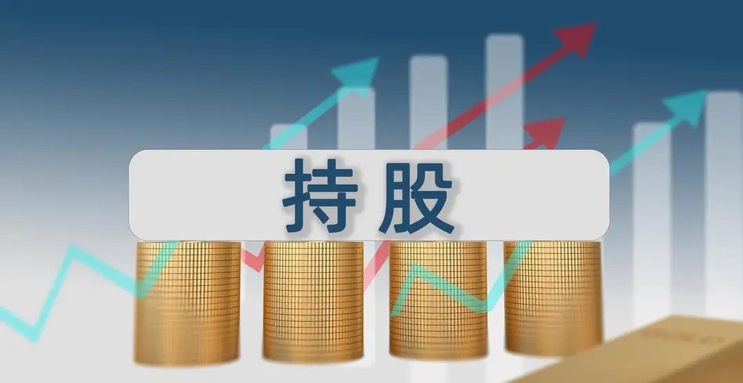 A股：明天6月5日可能是行情拐点将至！昨日科技板块闪崩后，在官媒唱多下，今天又弱