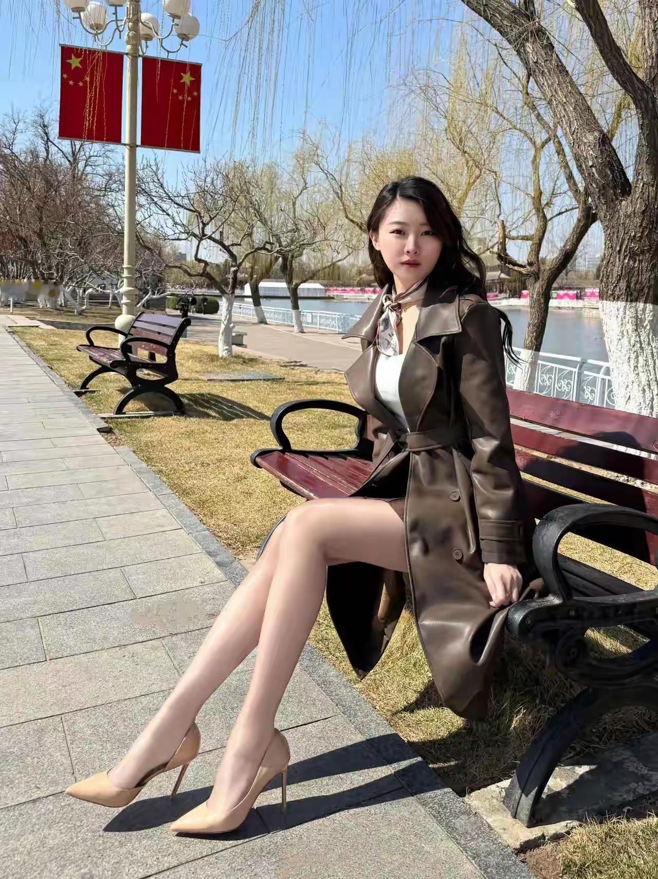 看看气质女神的穿着搭配吧